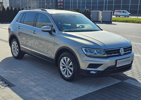 Volkswagen Tiguan cena 62000 przebieg: 227947, rok produkcji 2017 z Międzybórz małe 704